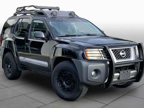 Used 2011 Nissan Xterra PRO-4X w/ Pro-4x Leather Pkg AWD/4WD image 2