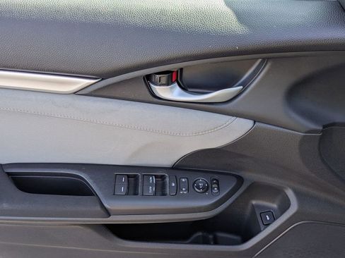 Certified 2017 Honda Civic EX image 5