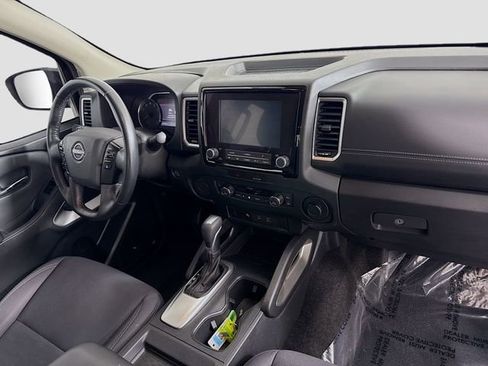 Used 2022 Nissan Frontier SV w/ Technology Package image 26