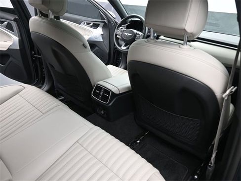 Used 2023 Genesis G70 2.0T w/ Sport Prestige Package image 27