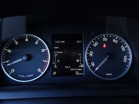 Used 2016 Land Rover LR4 HSE image 31