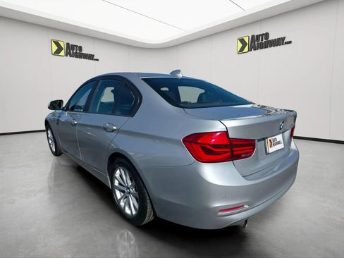 Used 2017 BMW 320i Sedan image 5