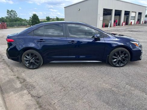 Used 2024 Toyota Corolla SE w/ SE Package FWD image 4