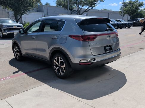 Used 2021 Kia Sportage LX FWD image 8