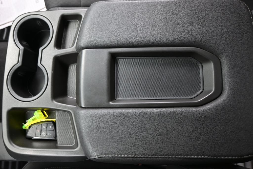 Used 2023 Chevrolet Silverado 1500 LT AWD/4WD image 17
