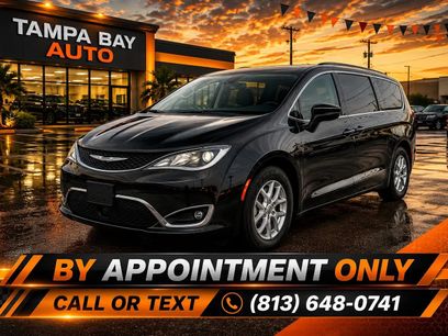 Used 2023 Chrysler Pacifica Touring-L