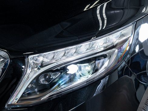 Used 2020 Mercedes-Benz Metris Passenger image 12