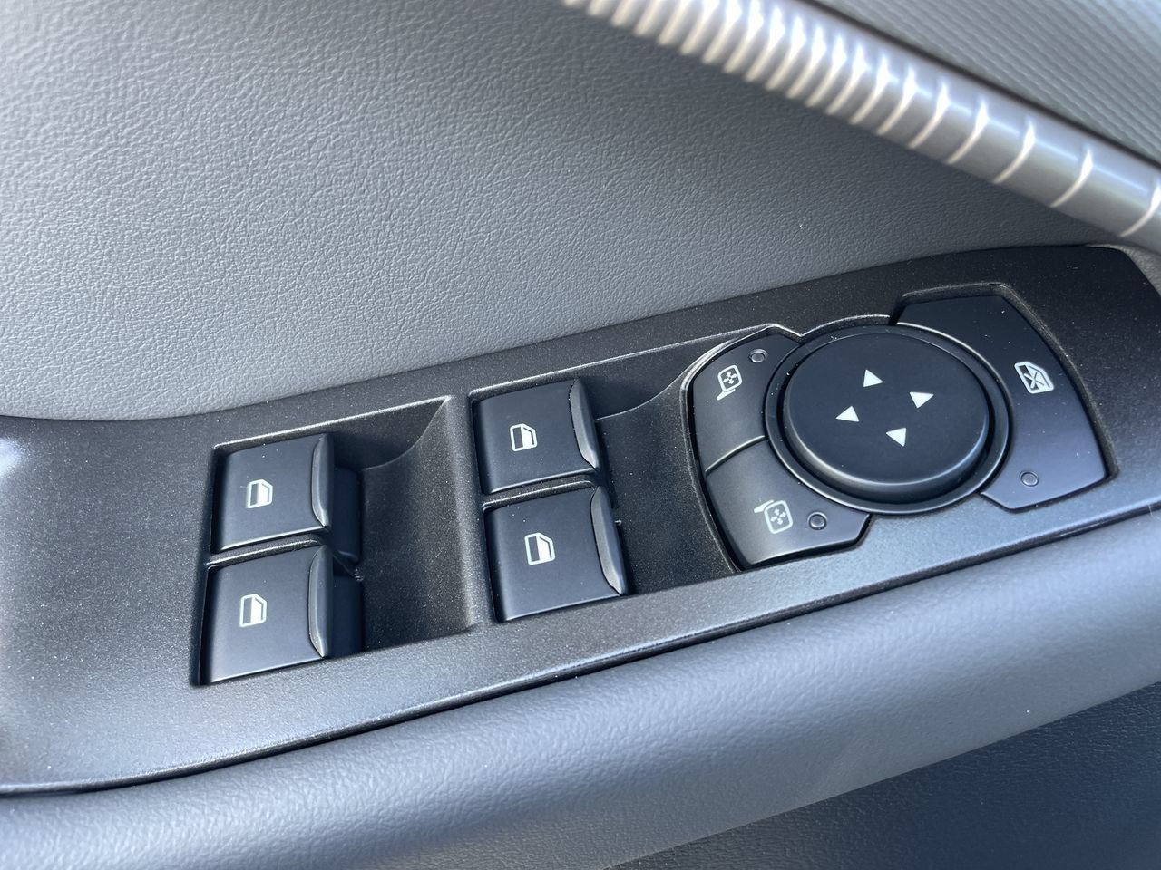 New 2027 Ford Explorer Active w/ Active Comfort Package RWD image 19