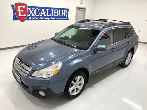 Used 2013 Subaru Outback 2.5i Premium w/ All-Weather Pkg AWD/4WD image 10