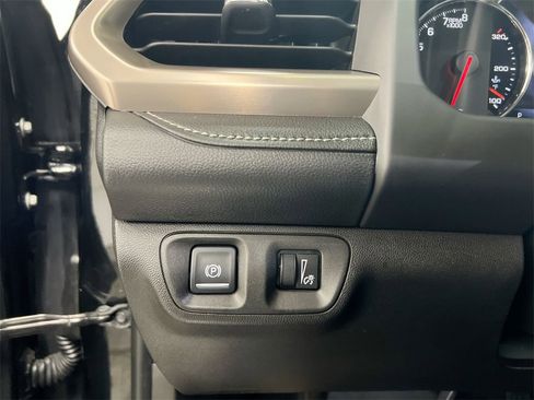 Used 2018 GMC Acadia Denali w/ Technology Package image 19