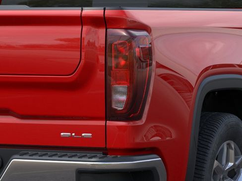 New 2026 GMC Sierra 1500 SLE w/ Preferred Package RWD image 11