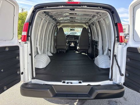 New 2026 Chevrolet Express 2500 RWD image 21