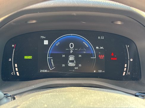 Used 2025 Toyota Camry LE FWD image 19
