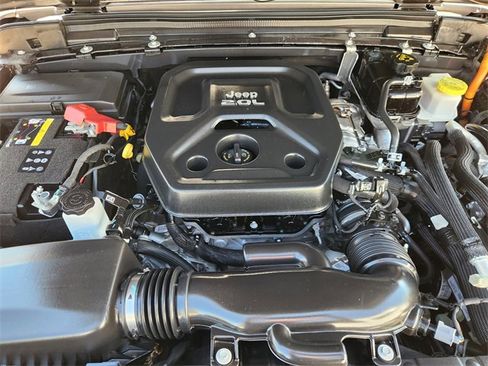 Used 2022 Jeep Wrangler Unlimited Rubicon 4xe w/ Cold Weather Group image 31