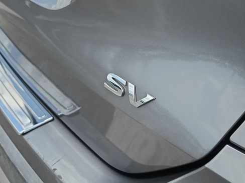 Used 2018 Nissan Rogue SV FWD image 6
