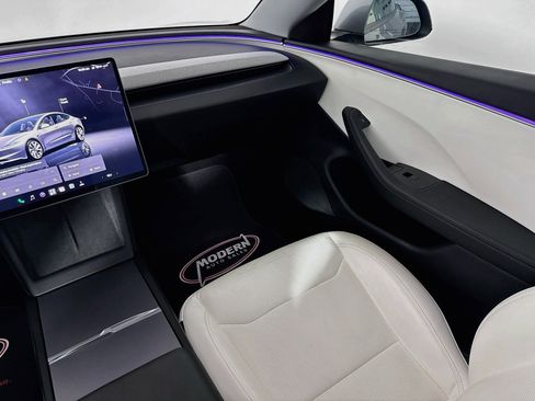 Used 2025 Tesla Model 3 Long Range RWD image 32