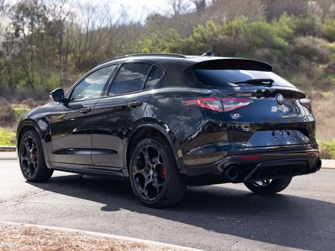 Used 2024 Alfa Romeo Stelvio Veloce image 6