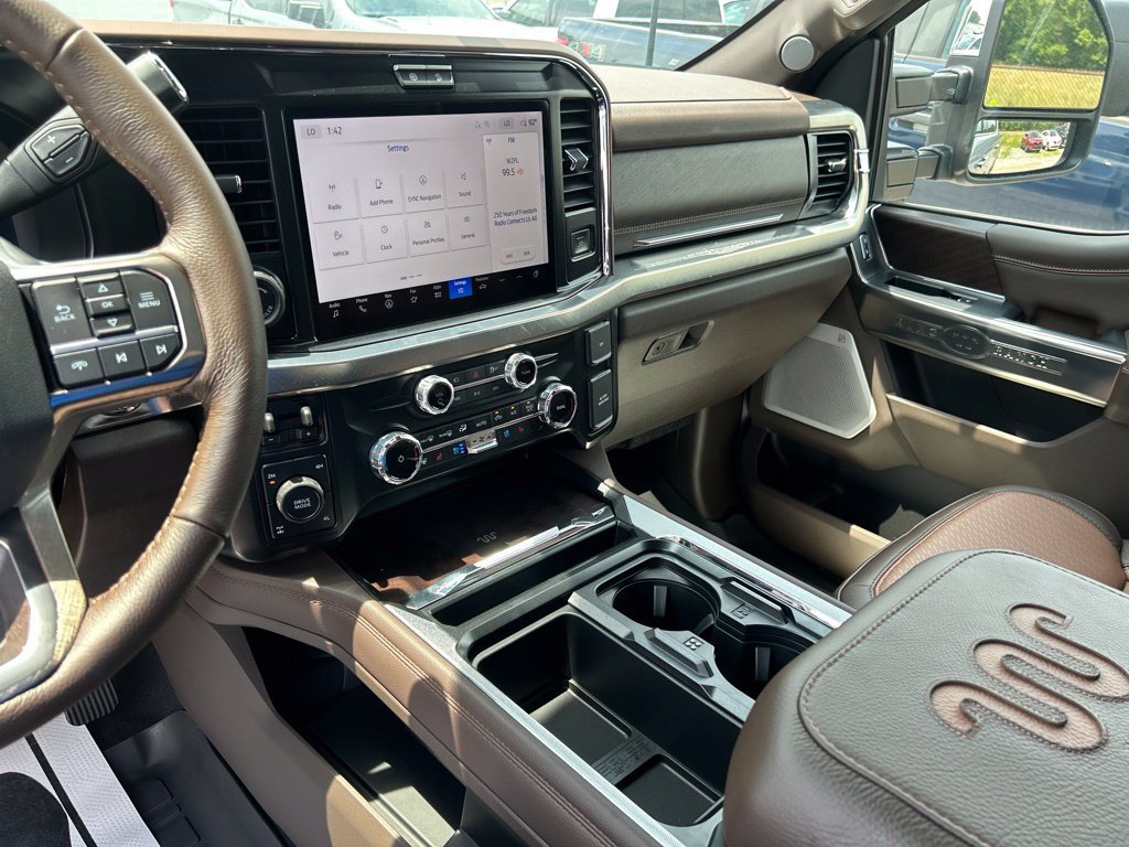 New 2026 Ford F250 King Ranch w/ Chrome Package AWD/4WD image 27