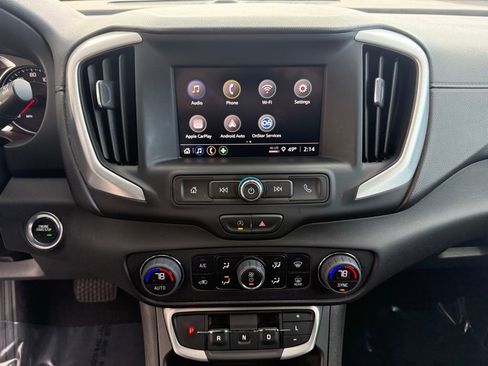 Used 2023 GMC Terrain SLE w/ Driver Convenience Package image 12