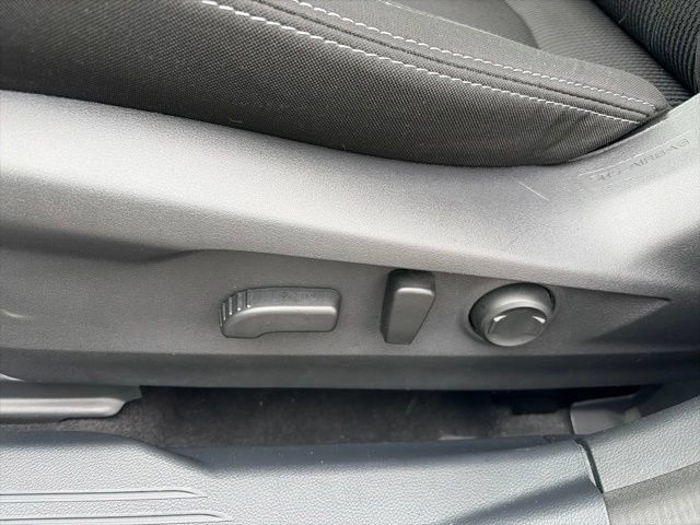 Used 2024 Subaru Legacy Premium AWD/4WD image 9