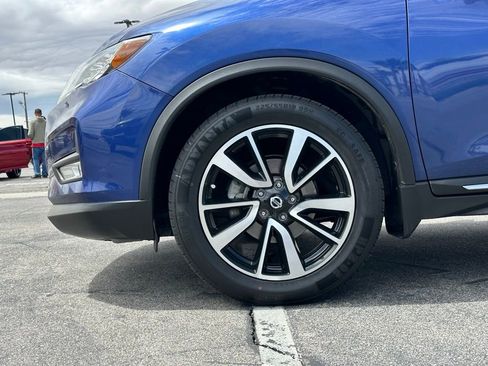 Used 2018 Nissan Rogue SL w/ Premium Package FWD image 11