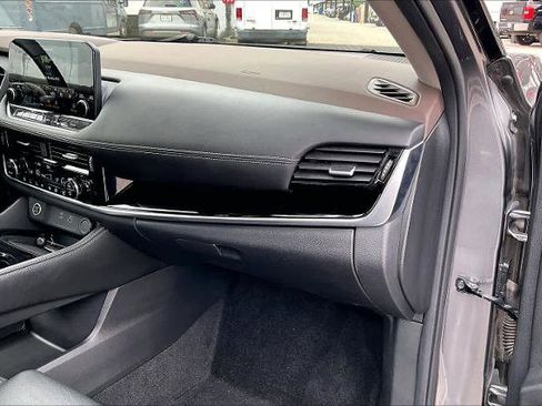 Certified 2023 Nissan Rogue SL w/ SL Premium Package FWD image 19
