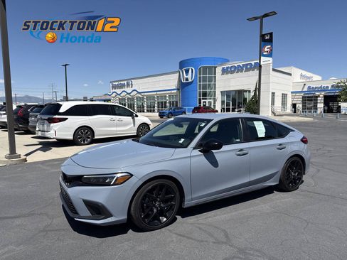 Used 2024 Honda Civic Sport image 1