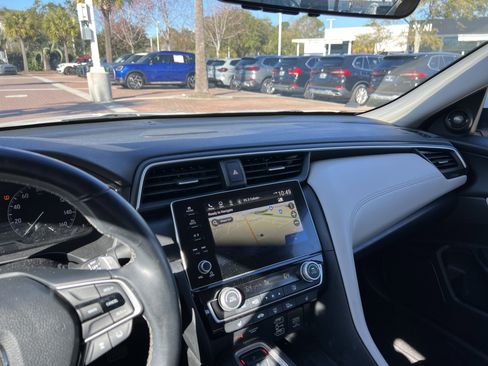 Used 2019 Honda Insight Touring image 30