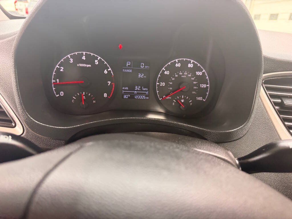 Used 2019 Hyundai Accent SE FWD image 22