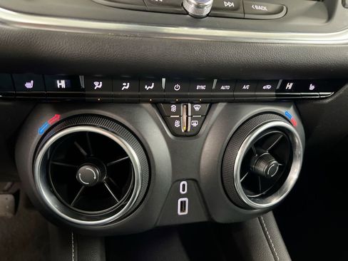 Used 2023 Chevrolet Blazer LT FWD image 16