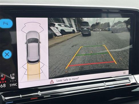 New 2026 Volkswagen Atlas Cross Sport SE image 21