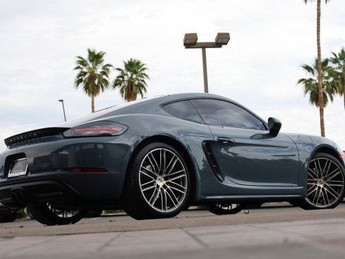 Used 2017 Porsche 718 Cayman S image 19