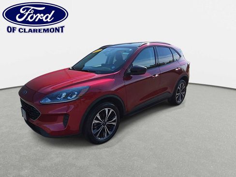 Used 2022 Ford Escape SE w/ SE Sport Appearance Package AWD/4WD image 4