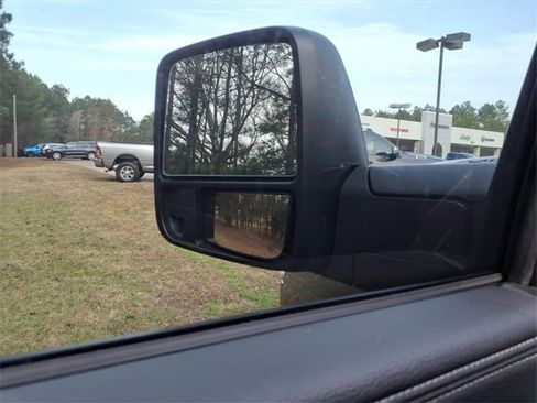 Used 2024 RAM 2500 Laramie w/ Night Edition image 24