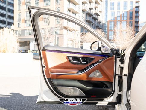 Used 2021 Mercedes-Benz S 580 580 4MATIC image 41