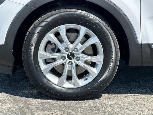 Used 2022 Kia Telluride LX AWD/4WD image 25