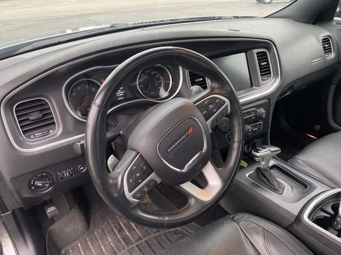 Used 2015 Dodge Charger R/T w/ Plus Group RWD image 9