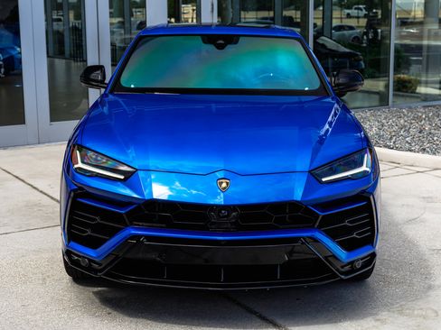 Used 2022 Lamborghini Urus image 11