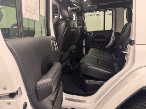 Used 2024 Jeep Wrangler High Altitude AWD/4WD image 16