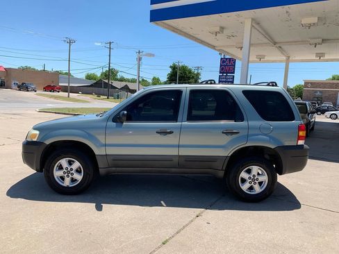 Used 2006 Ford Escape XLS FWD image 4