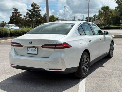 New 2027 BMW 530i w/ Premium Package RWD image 5