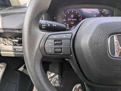 Used 2024 Honda Accord EX image 28