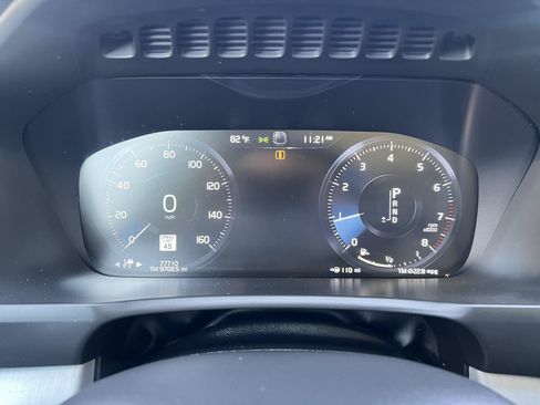 Used 2022 Volvo XC90 T5 Momentum w/ Climate Package AWD/4WD image 18