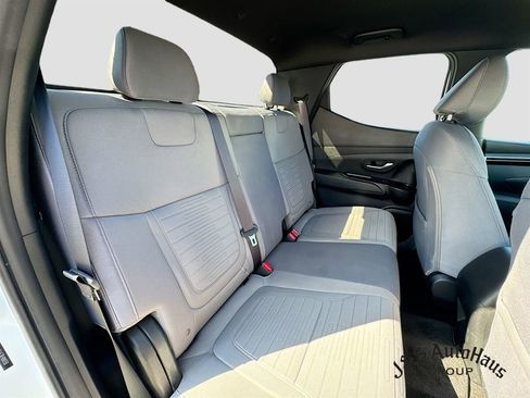 Used 2024 Hyundai Santa Cruz SE image 28