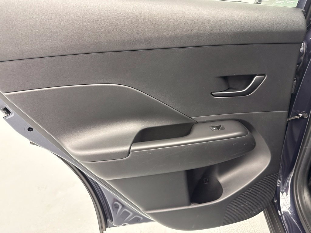 Used 2024 Hyundai Kona SEL AWD/4WD image 15
