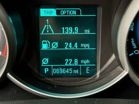 Used 2013 Chevrolet Cruze LT w/ Technology Package FWD image 29