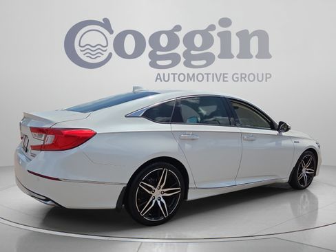 Certified 2021 Honda Accord Touring image 5