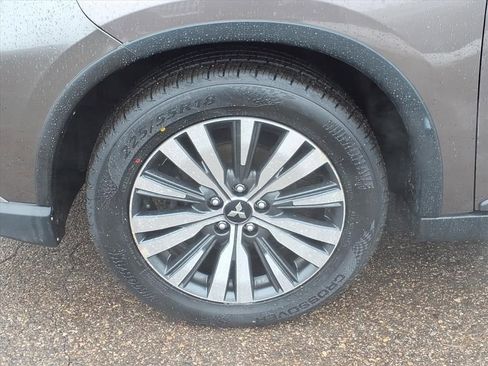 Used 2019 Mitsubishi Outlander FWD image 9