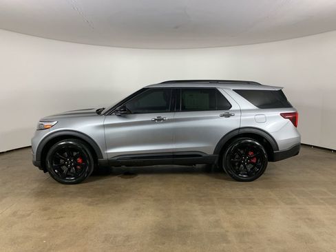 Certified 2024 Ford Explorer ST AWD/4WD image 18