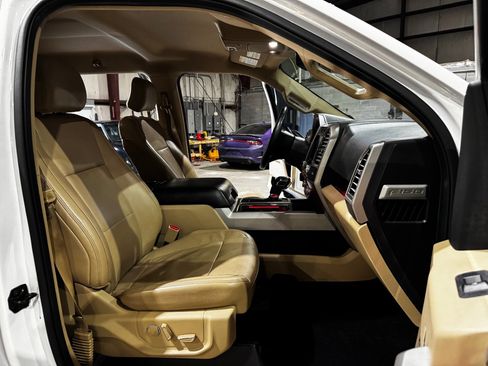 Used 2016 Ford F150 Lariat w/ Equipment Group 502A Luxury image 26